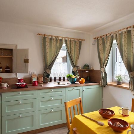 Cherry House - Cosy House - Ideal For Bear Watching, In The Neighborhood Of The Medieval Sneznik Castle Stari Trg pri Lozu Luaran gambar