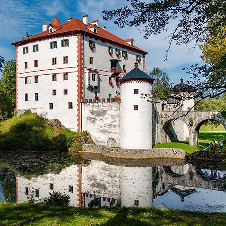 Cherry House - Cosy House - Ideal For Bear Watching, In The Neighborhood Of The Medieval Sneznik Castle Stari Trg pri Lozu Luaran gambar