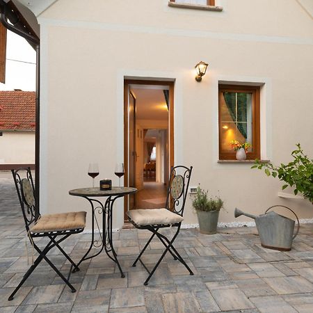 Cherry House - Cosy House - Ideal For Bear Watching, In The Neighborhood Of The Medieval Sneznik Castle Stari Trg pri Lozu Luaran gambar