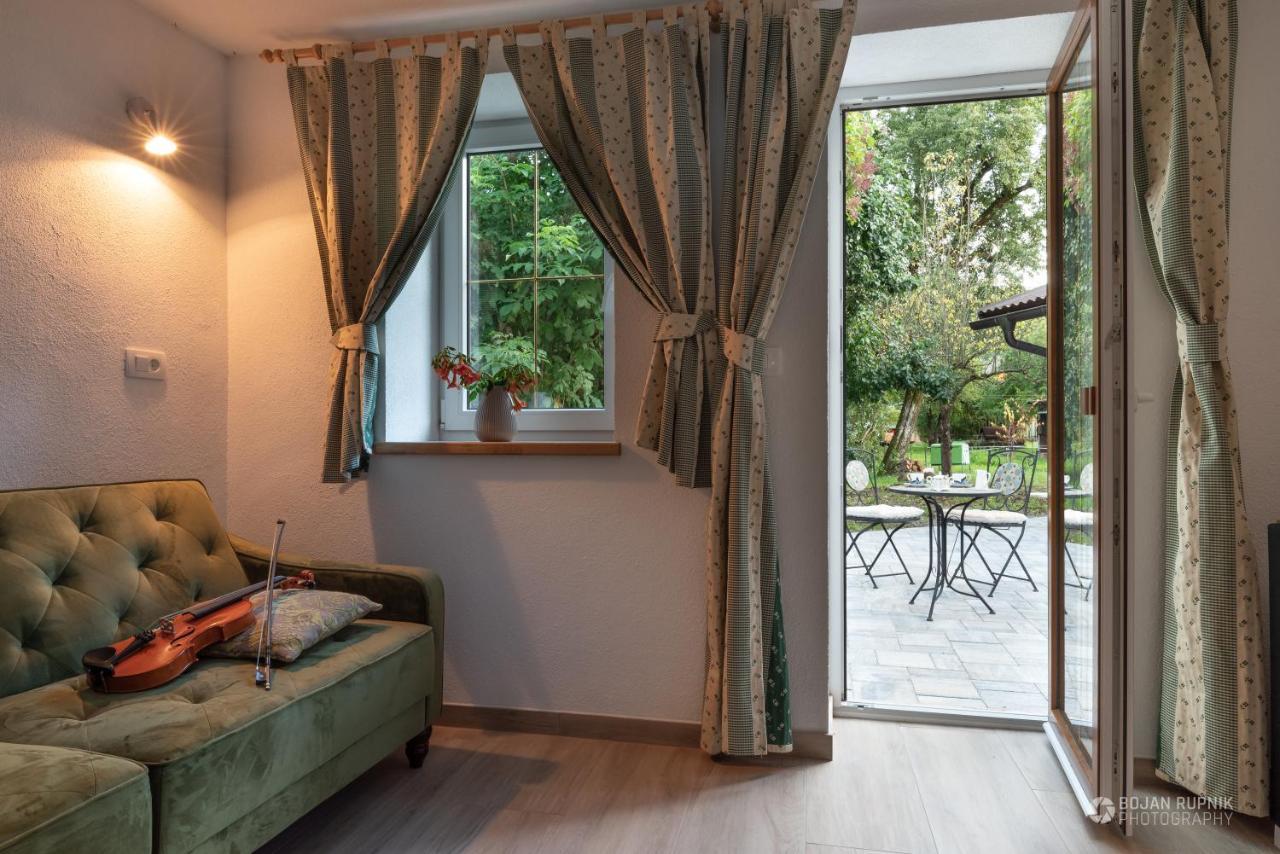 Cherry House - Cosy House - Ideal For Bear Watching, In The Neighborhood Of The Medieval Sneznik Castle Stari Trg pri Lozu Luaran gambar